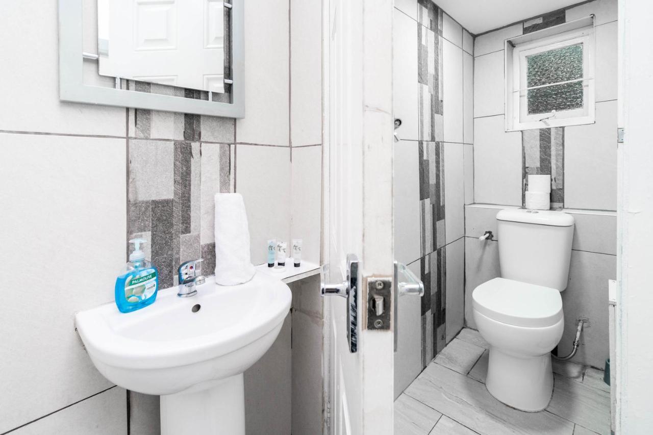 HAUS Detached 5 Bed House l Off-street Parking l 11 Guests l Top Rated l Garden l Wifi l Smart TV Birmingham Eksteriør bilde