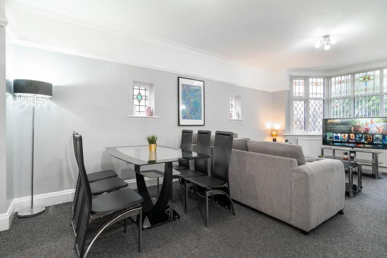 HAUS Detached 5 Bed House l Off-street Parking l 11 Guests l Top Rated l Garden l Wifi l Smart TV Birmingham Eksteriør bilde